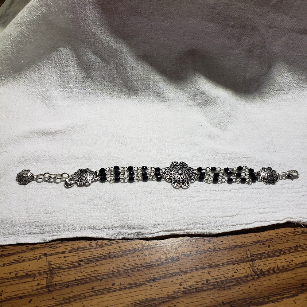 Beautiful Vintage Brighton Queen Anne Silvertone Scroll Floral Bracelet